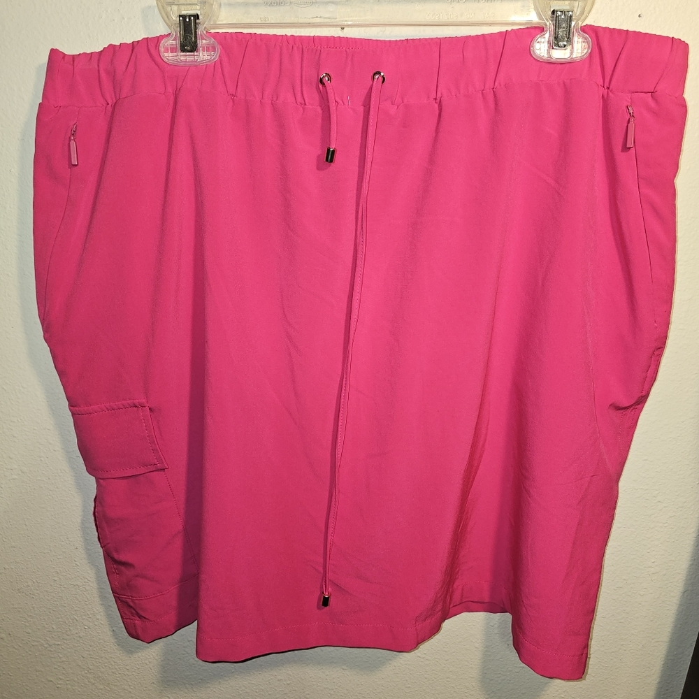 🩷Chicos🩷 Zenergy Bright Pink Skort Size 3